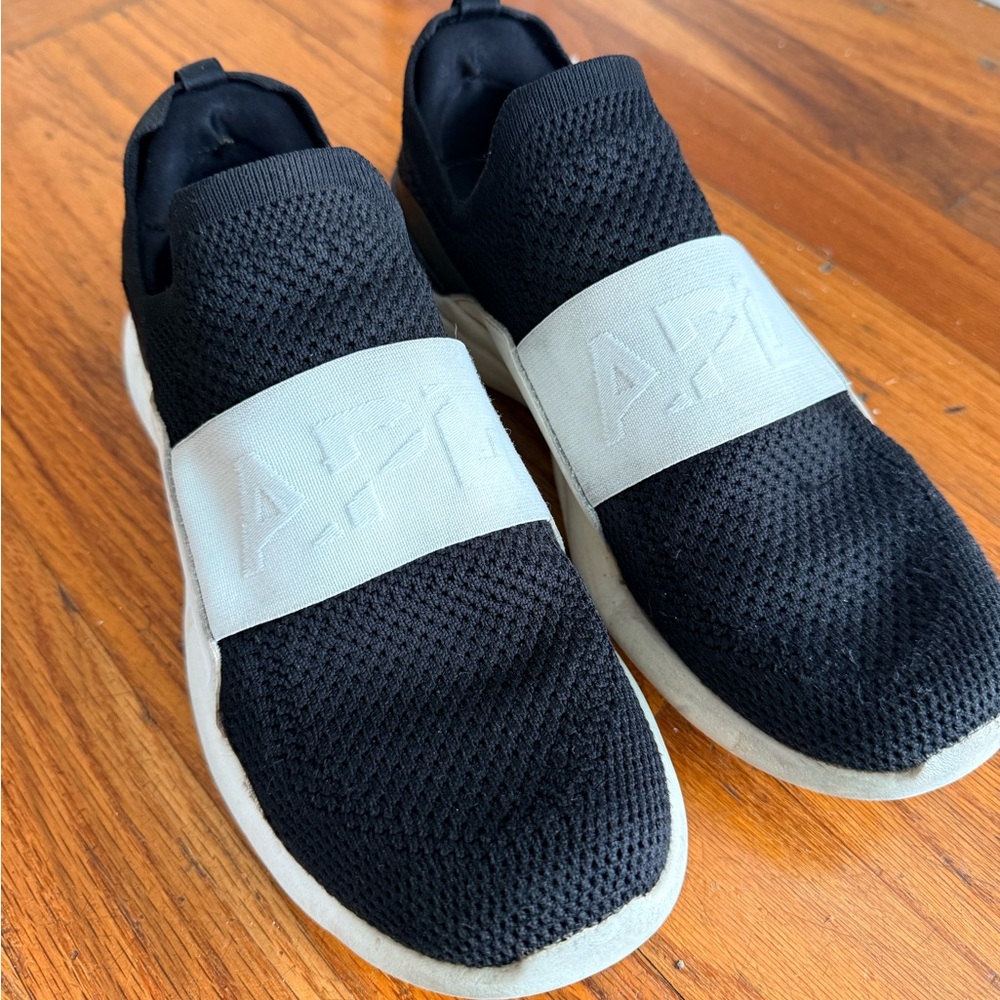 APL Sneakers